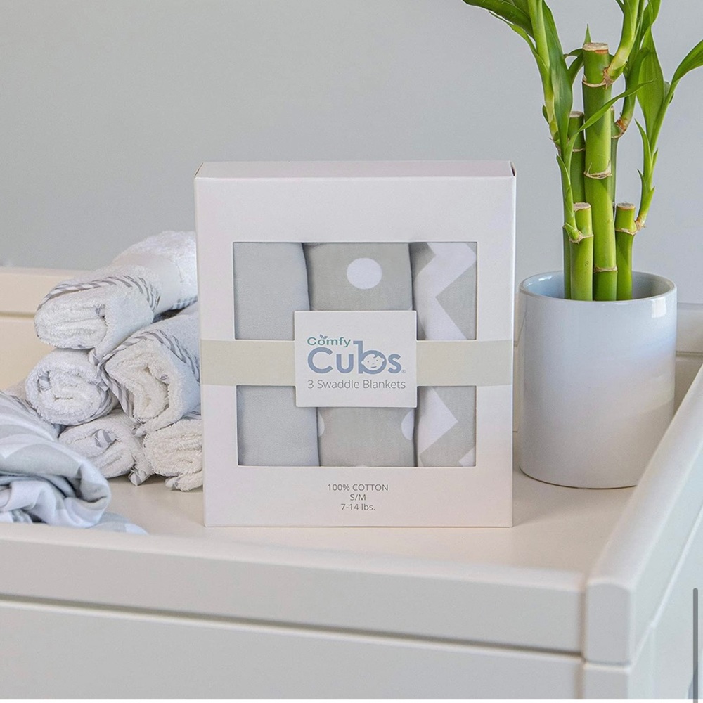 Cubs 3 swaddle blankets